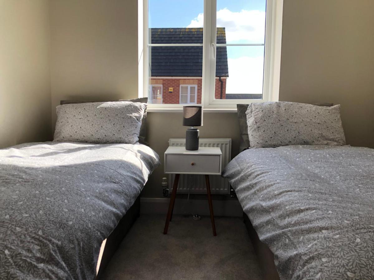 Hill House - 5 Mins Merry Hill - Perfect For Contractors & Families Brierley Hill Exteriör bild