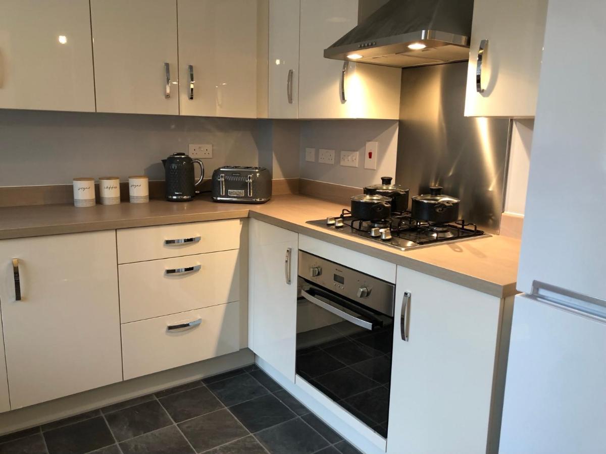 Hill House - 5 Mins Merry Hill - Perfect For Contractors & Families Brierley Hill Exteriör bild